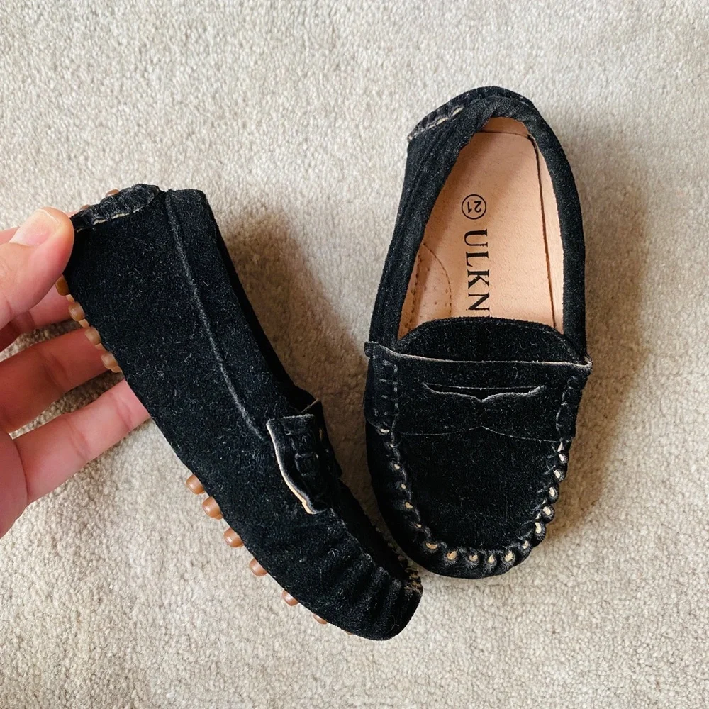 Kids Black Suede Classic Penny Loafers, so cute!!! 6.5 T